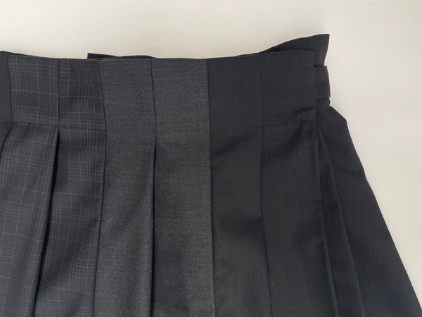 Crofter skirt - black wool suiting mix