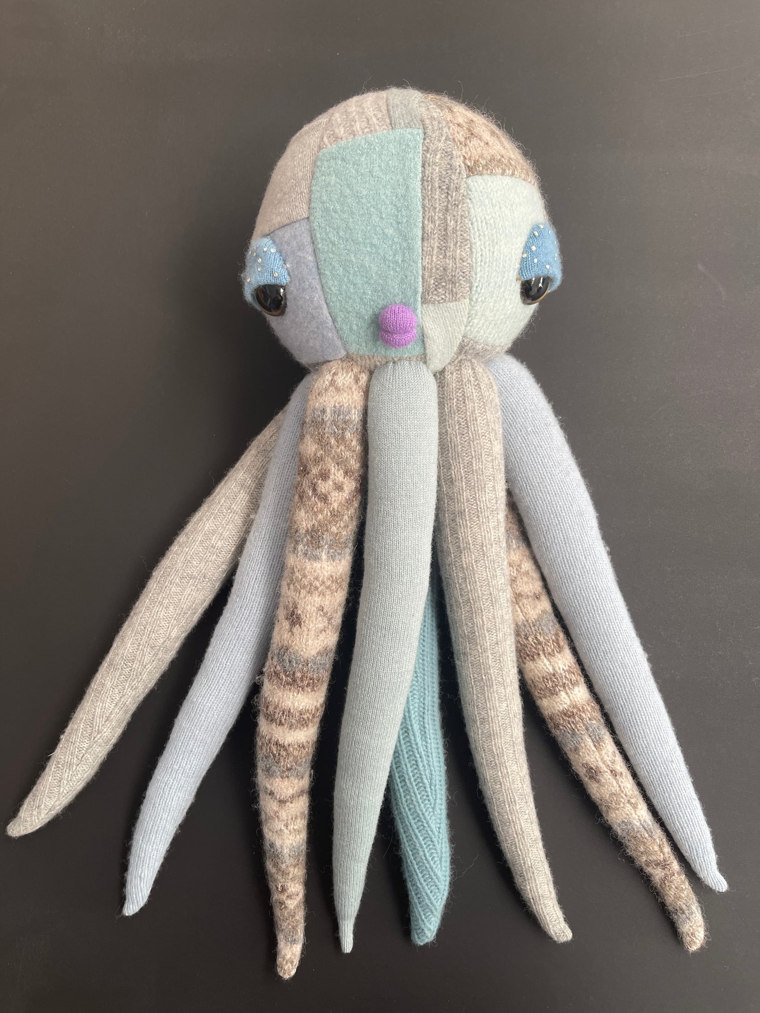 Octopus - pale blues